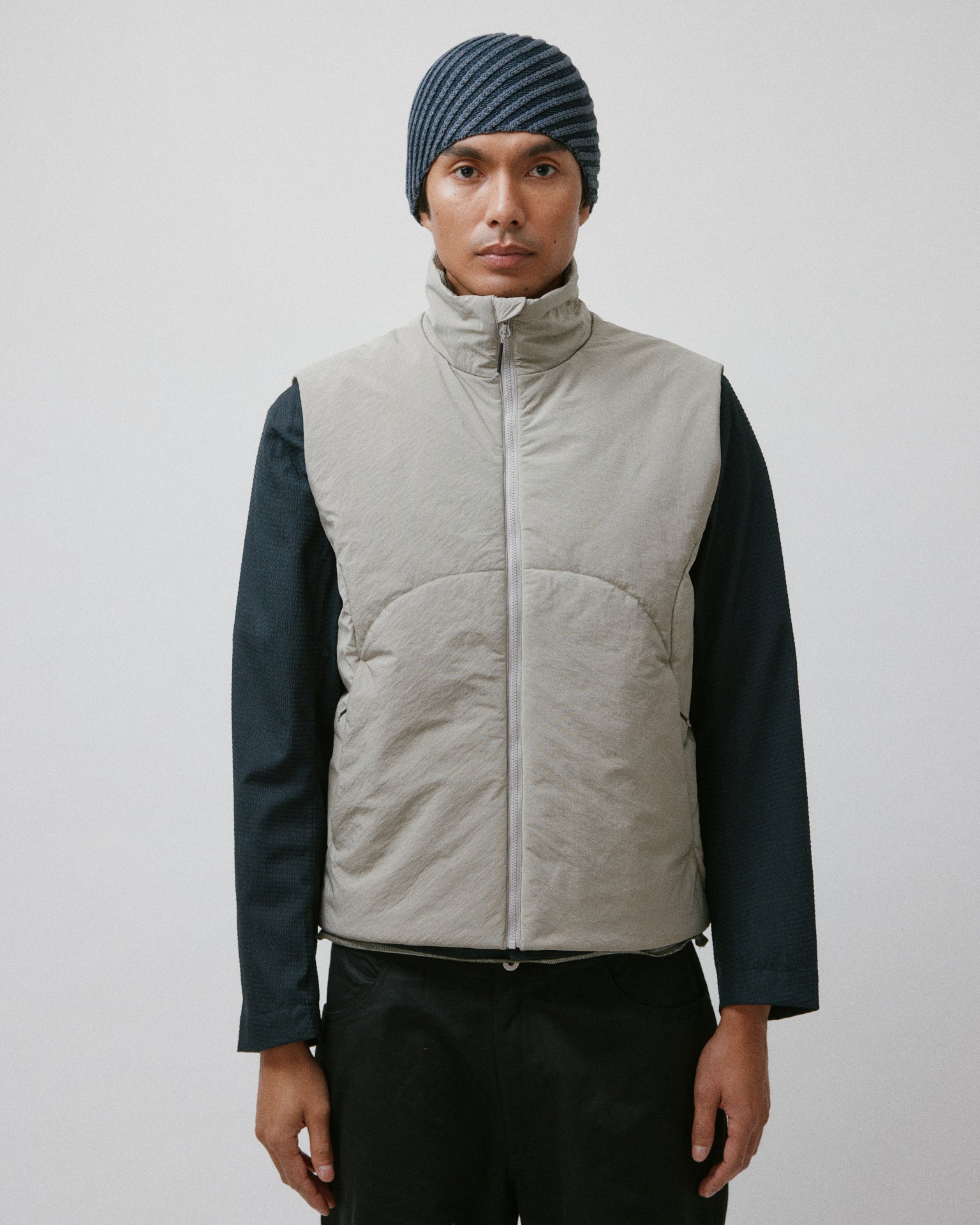 Stirrup Insulated Gilet Almond Shell