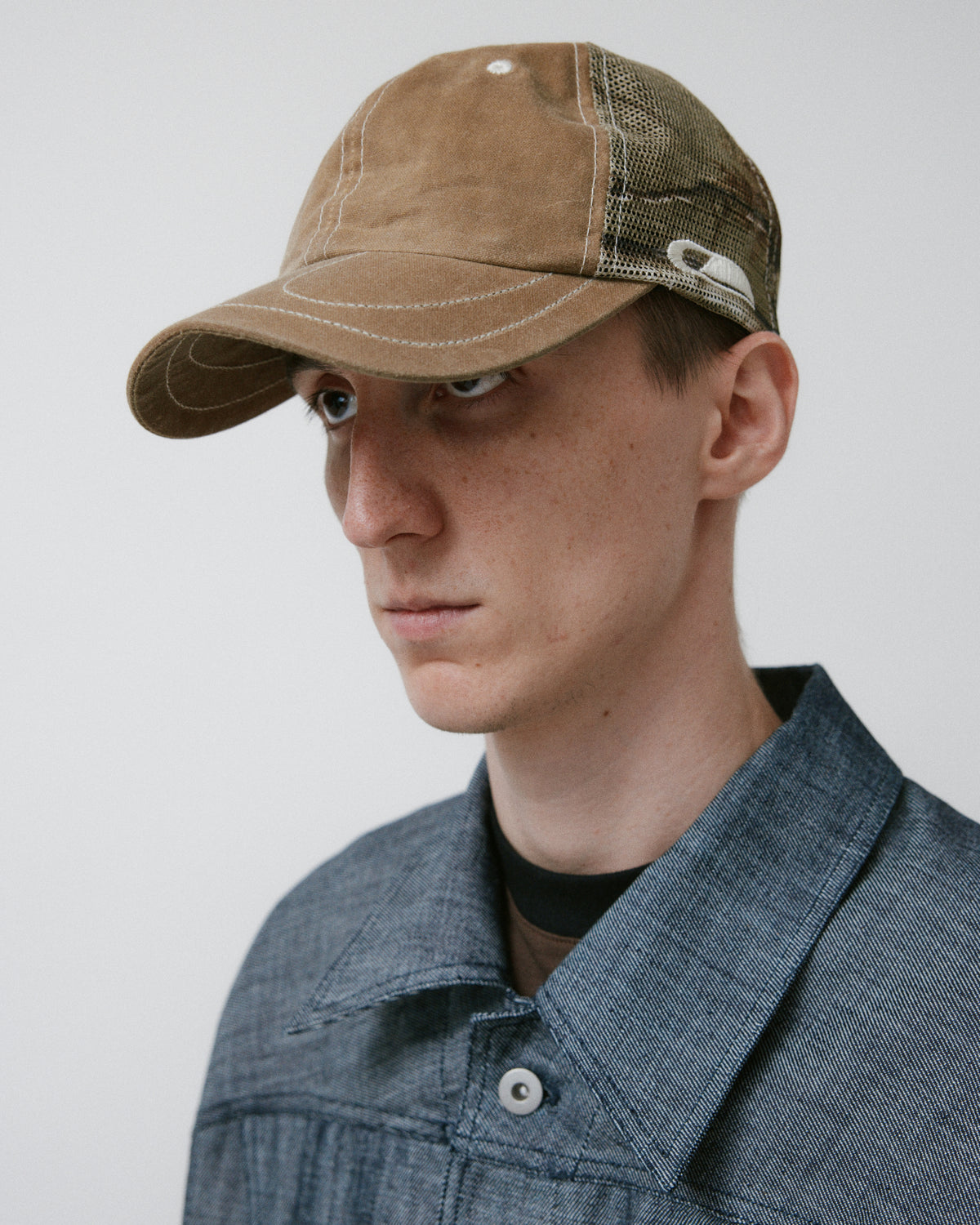 Horse Shoe Trucker Tan Camo Mesh